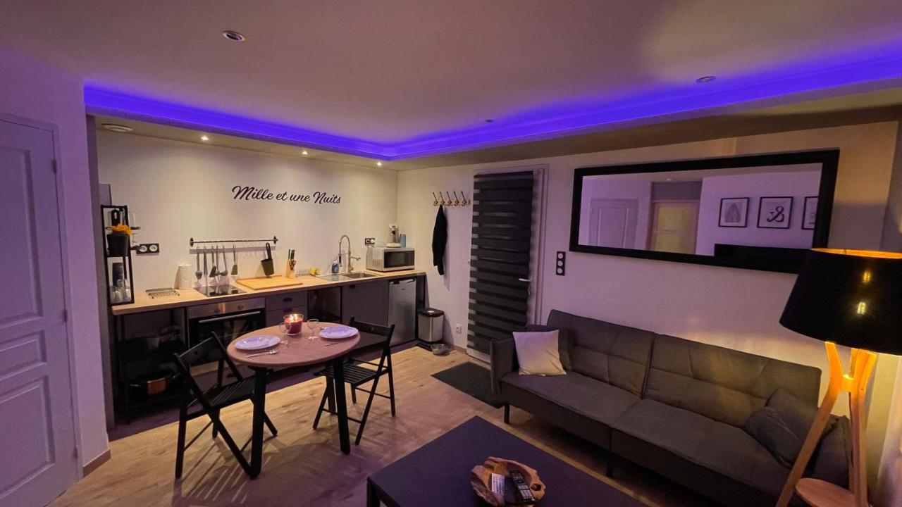 Mille Et Une Nuit, Appartement Classe 3 Etoiles En Rdc Avec Exterieur Et Parking Dole Kültér fotó